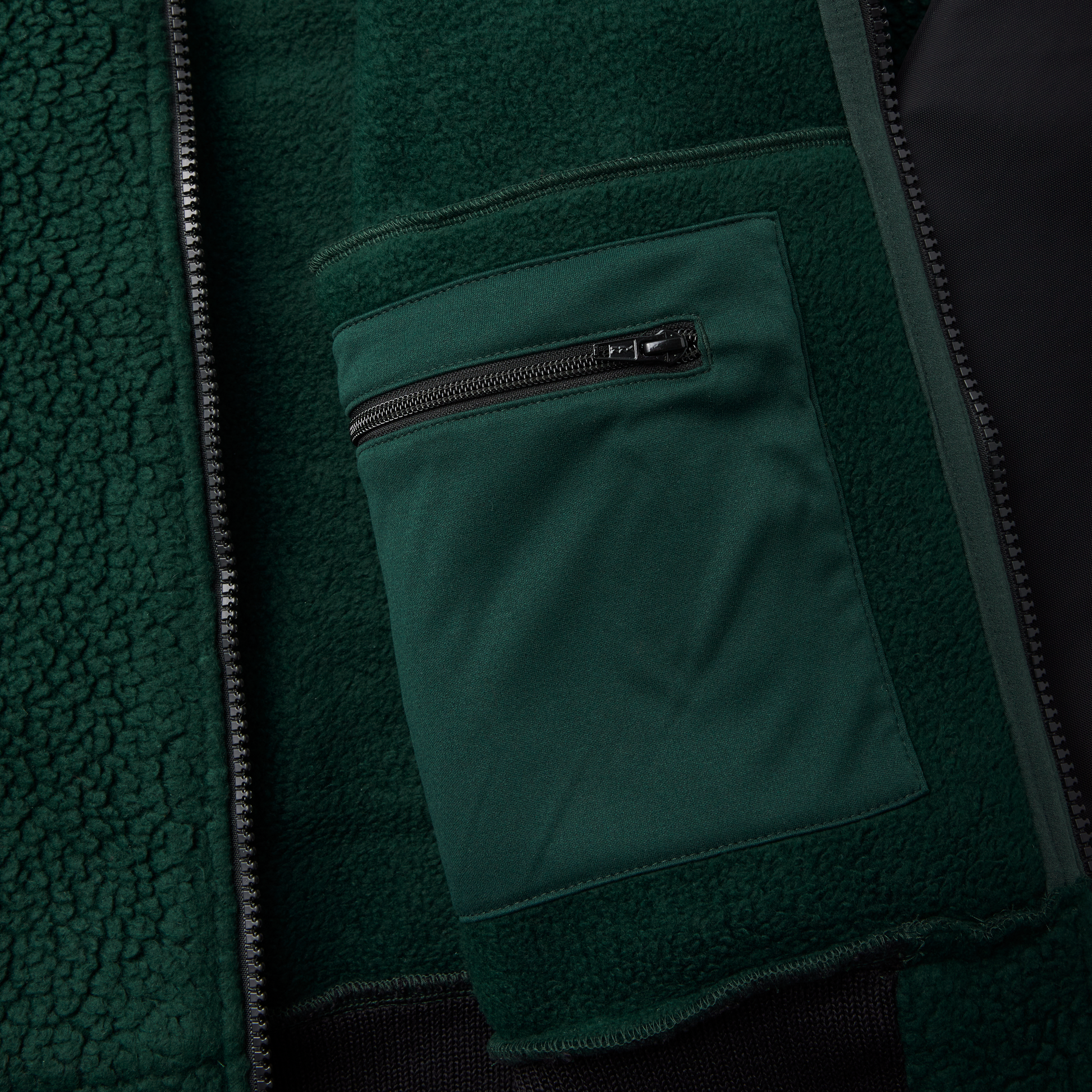 Alternate view of the Filson Sherpa Fleece Jacket - Fir