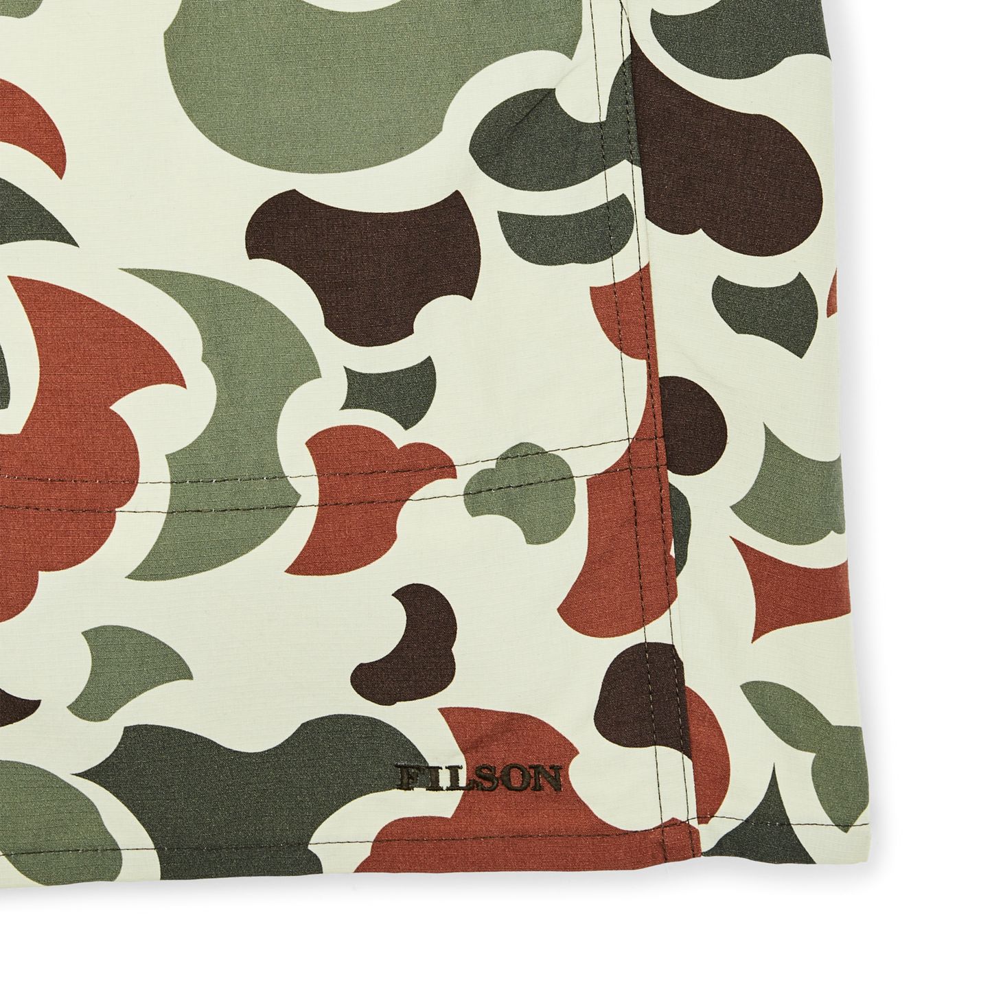 Alternate view of the Filson Oxbow Lake Trunks - Shrub Camo