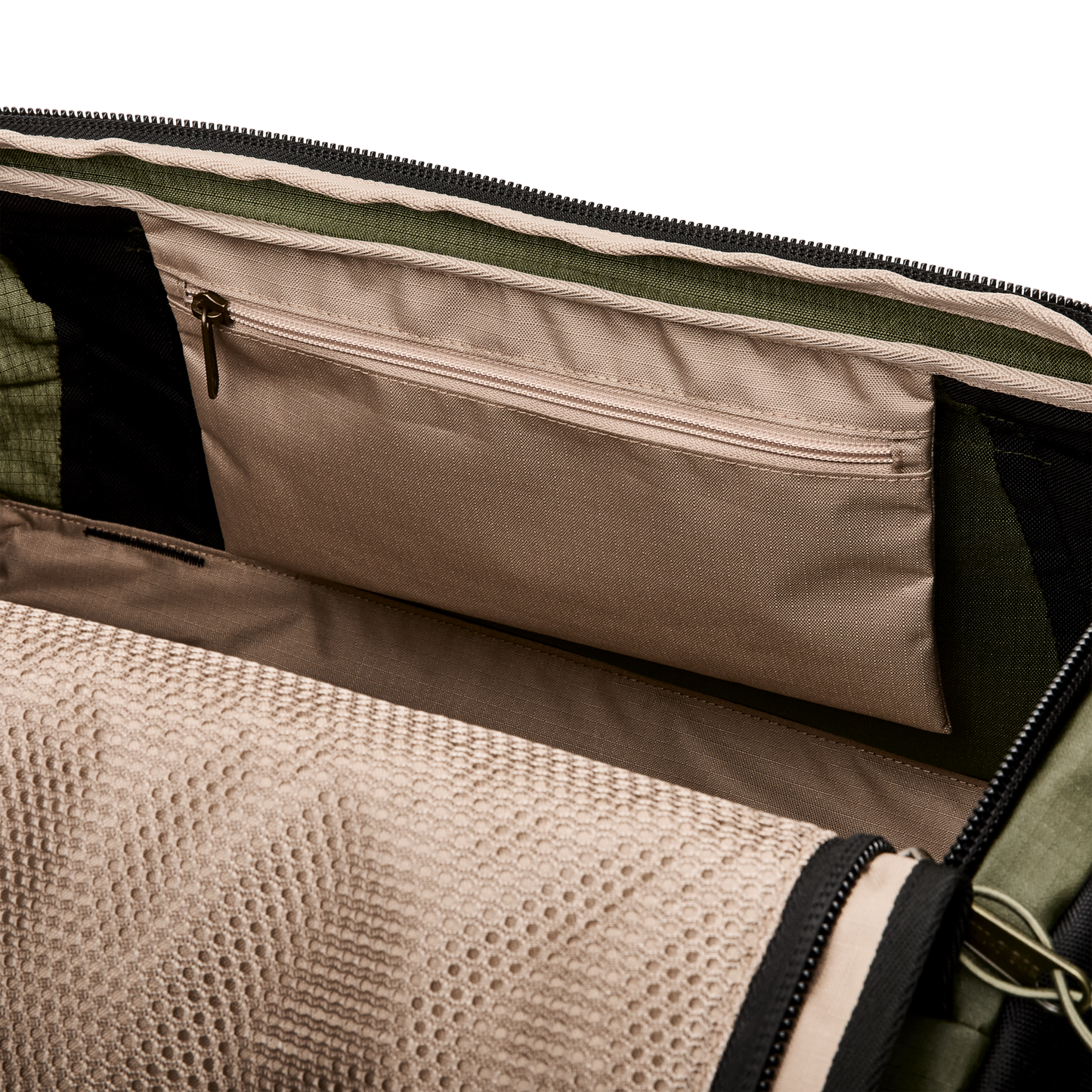 Alternate view of the Filson Scout Medium Duffle - Olive / Black / Covert