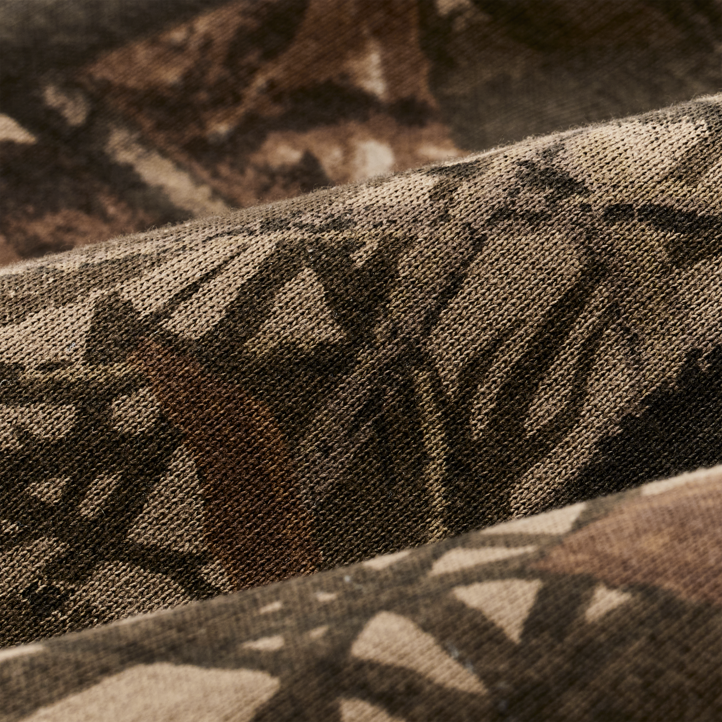 Alternate view of the Filson Long Sleeve Frontier Embroidered Pocket T-shirt - Realtree Hardwoods Camo