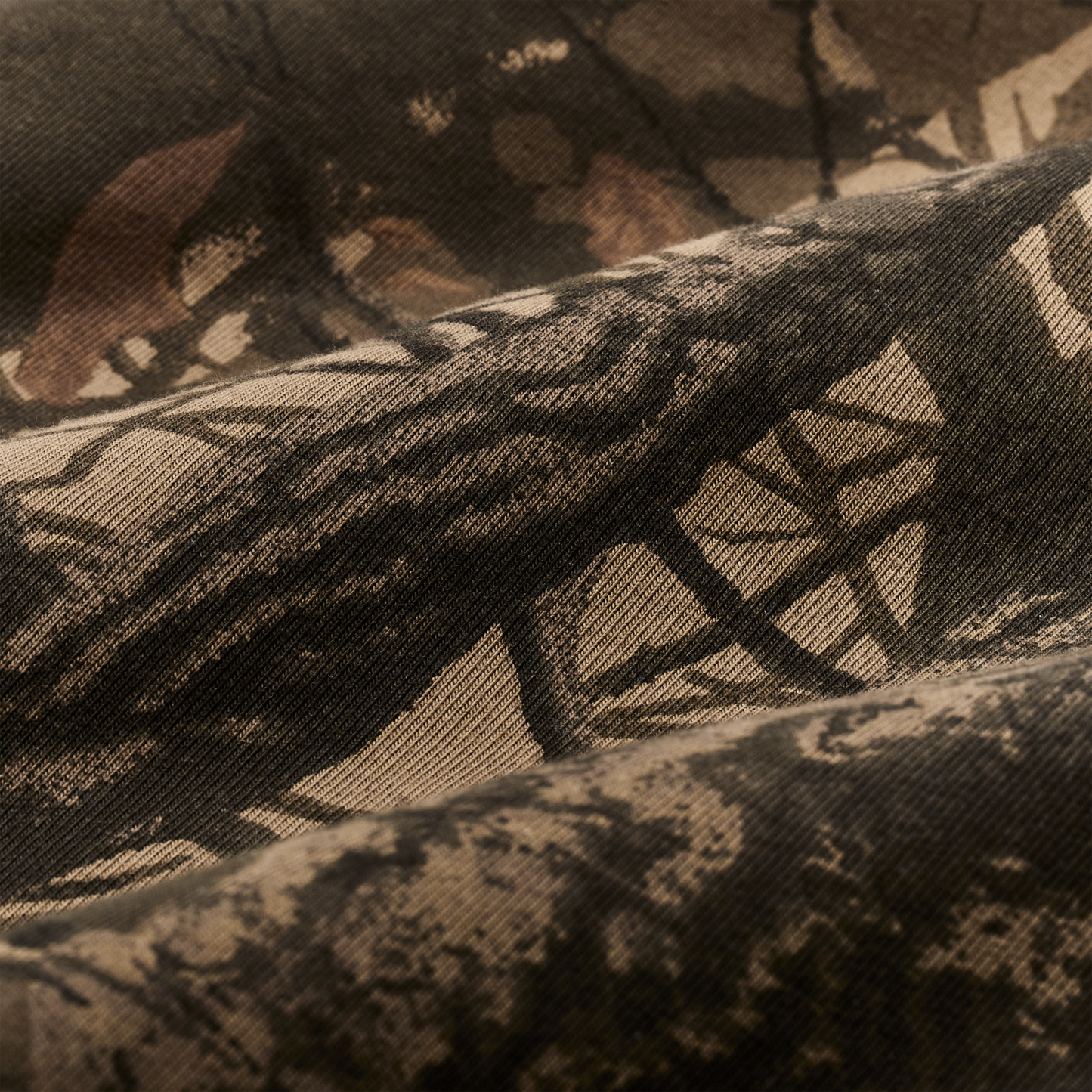 Alternate view of the Filson Prospector Hoodie - Realtree Hardwoods Camo