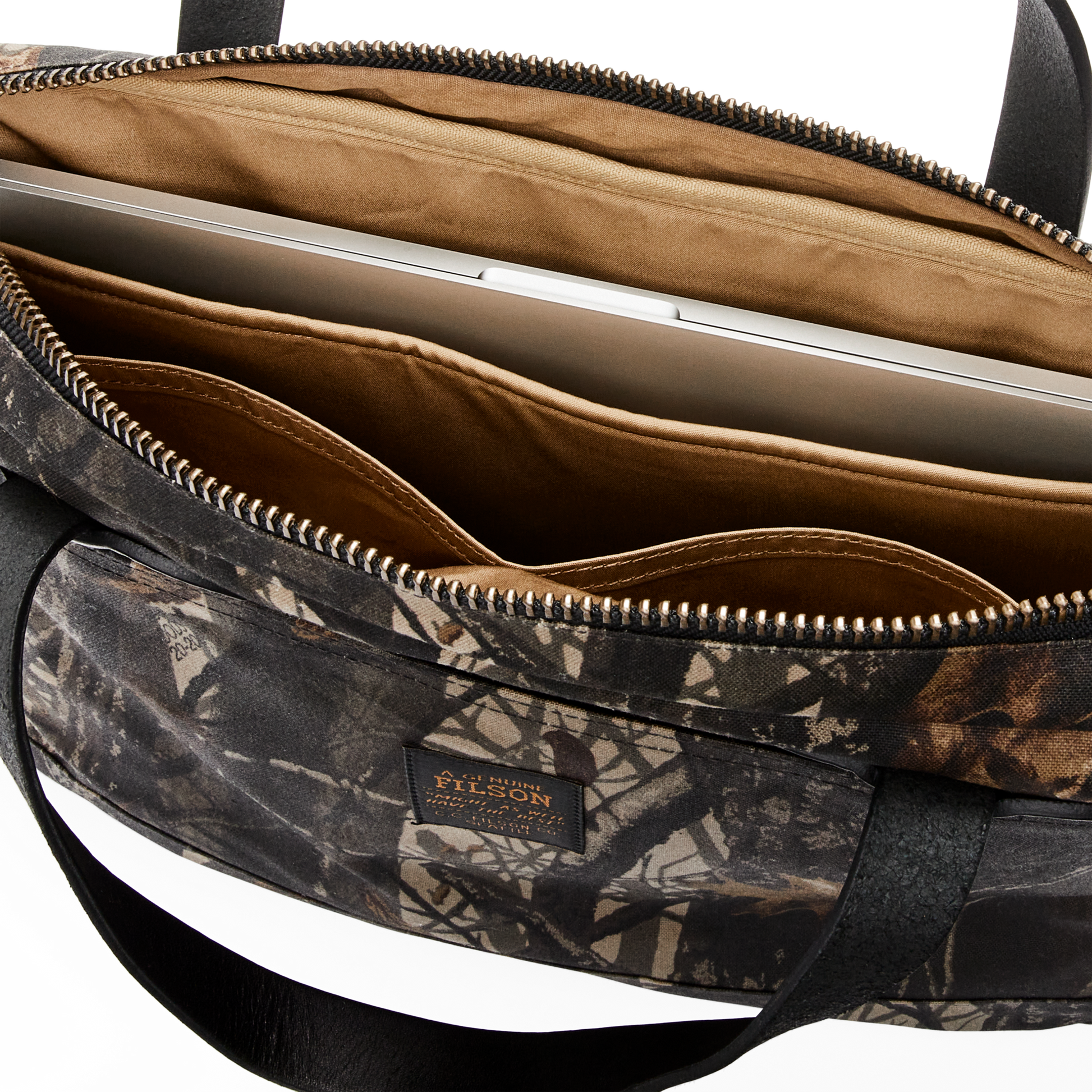 Alternate view of the Filson Tin Cloth Compact Briefcase - Realtree Hardwoods Camo